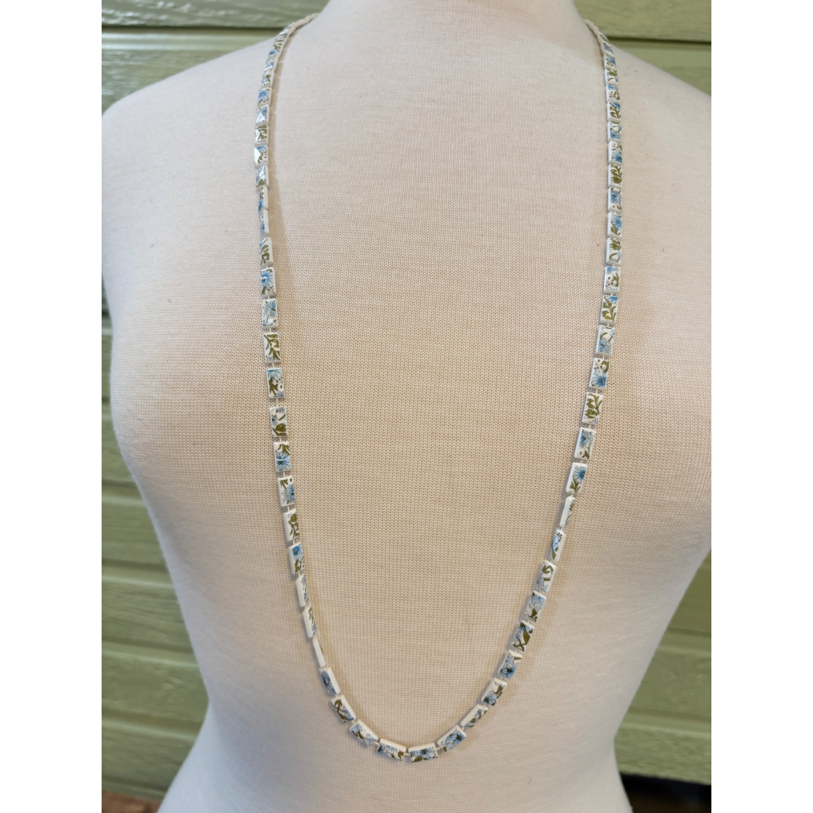 Vintage Ceramic Floral Tile Necklace Blue White Long Beaded Cottagecore 36 Inch